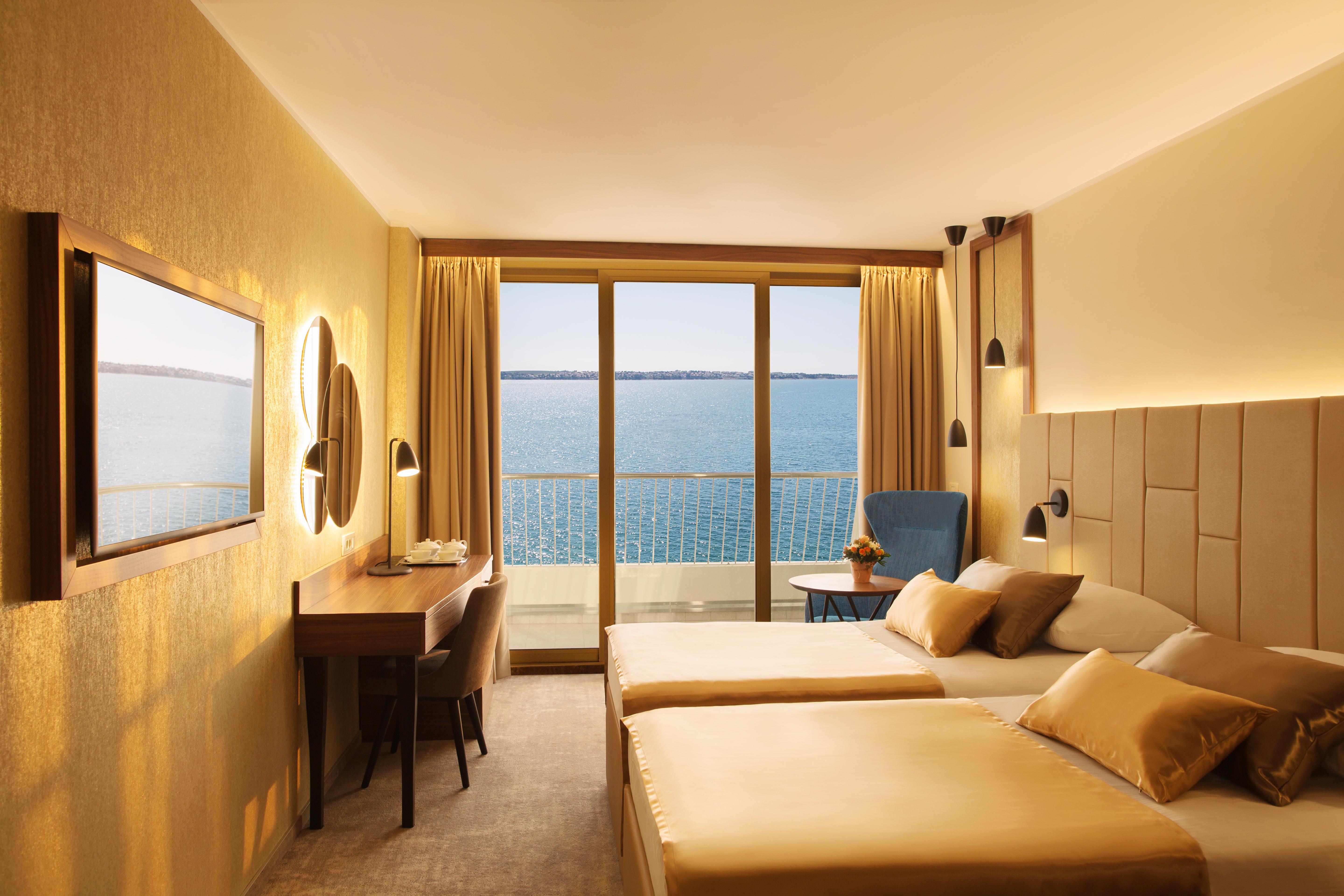 Grand Hotel Bernardin Portorose Esterno foto Deluxe Room