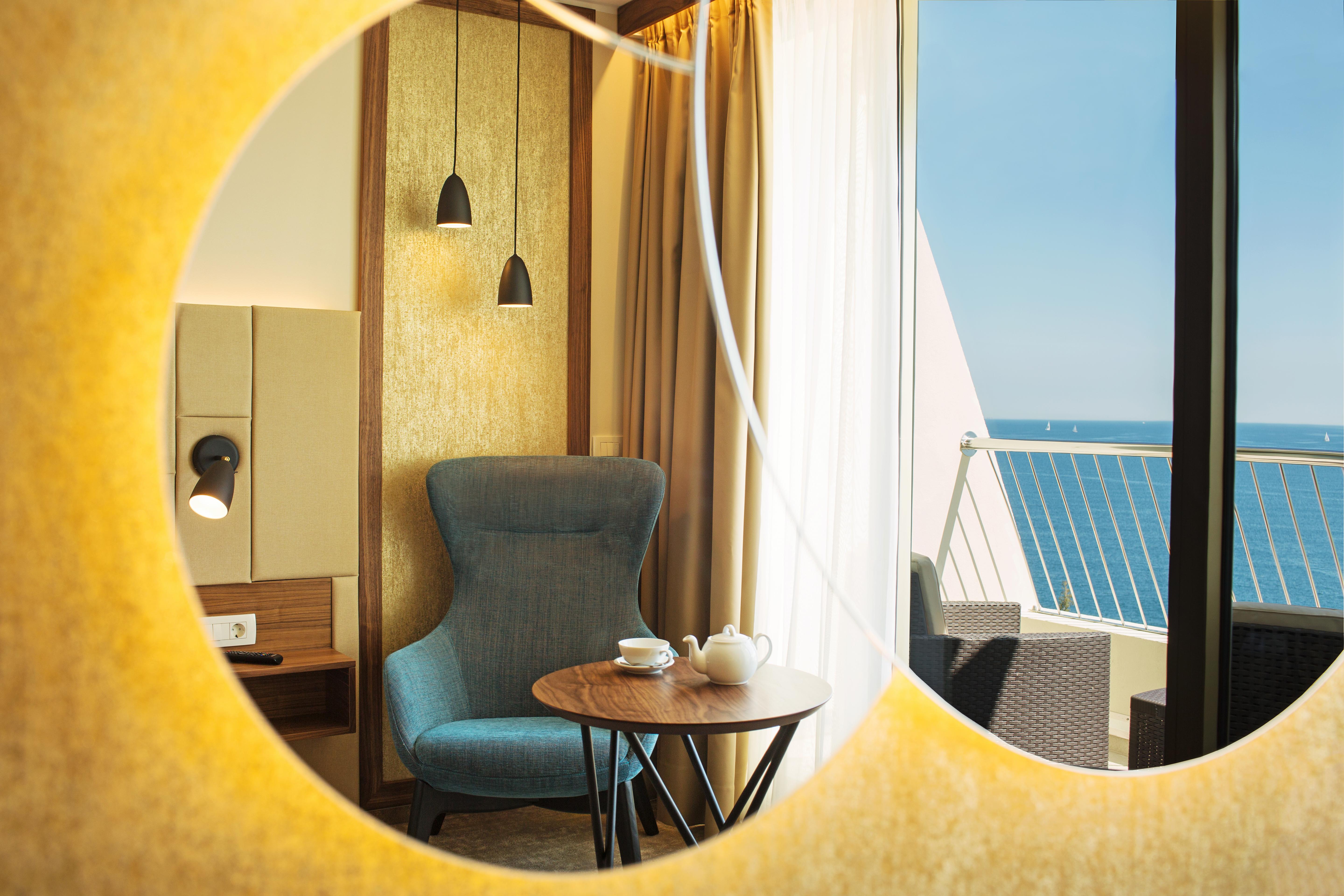 Grand Hotel Bernardin Portorose Esterno foto A room at the hotel