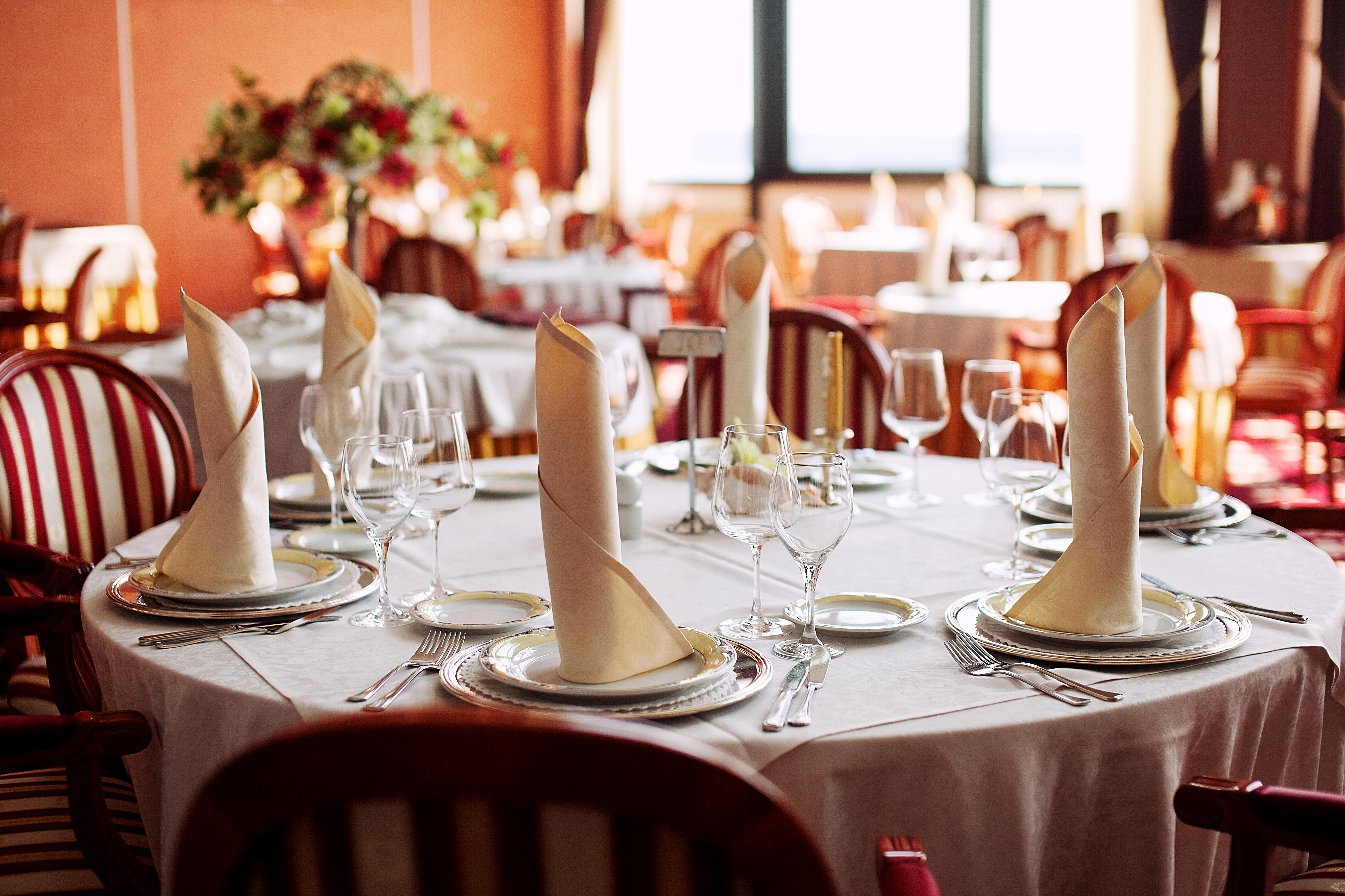 Grand Hotel Bernardin Portorose Esterno foto A table set for fine dining