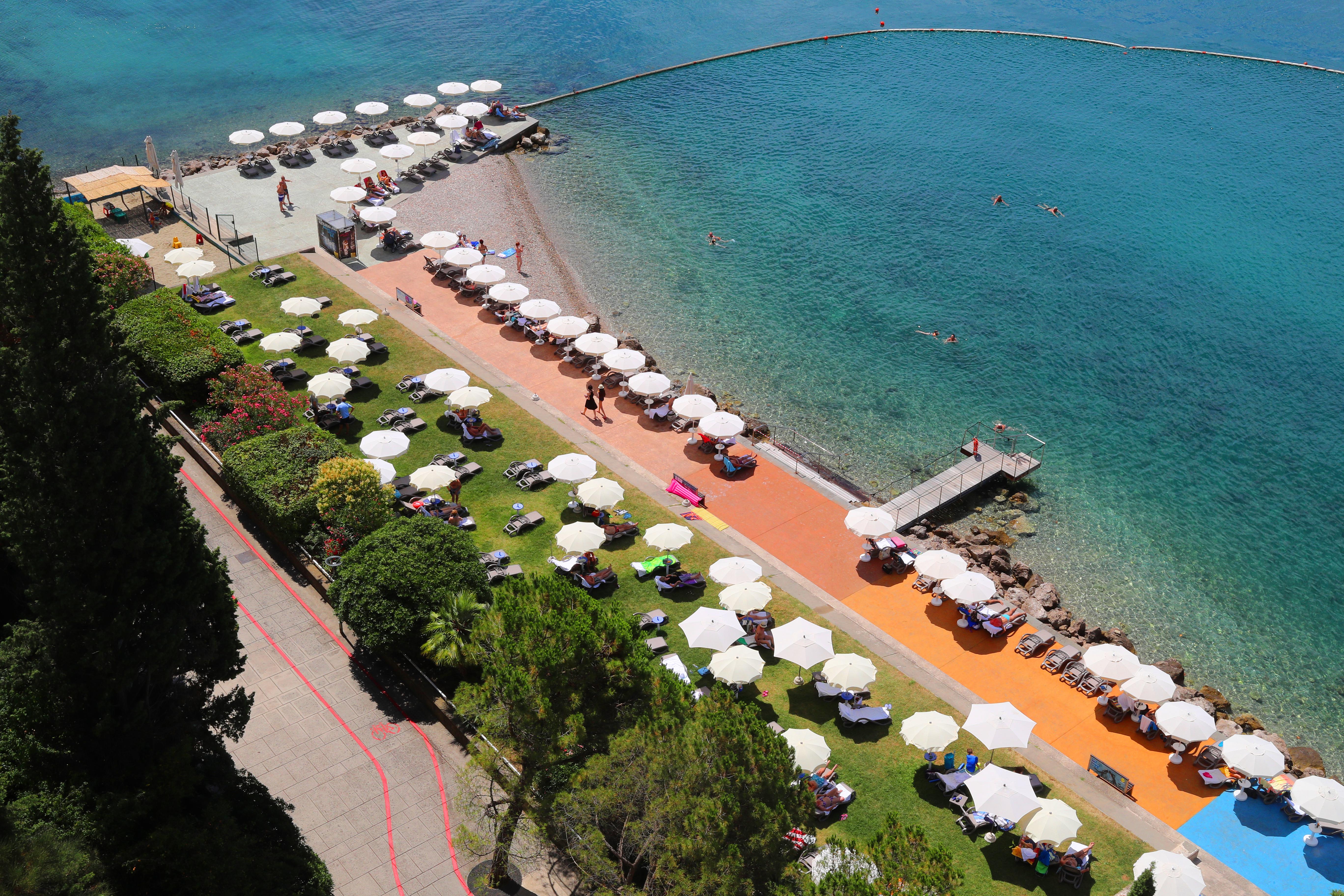 Grand Hotel Bernardin Portorose Esterno foto Aerial view of the beach