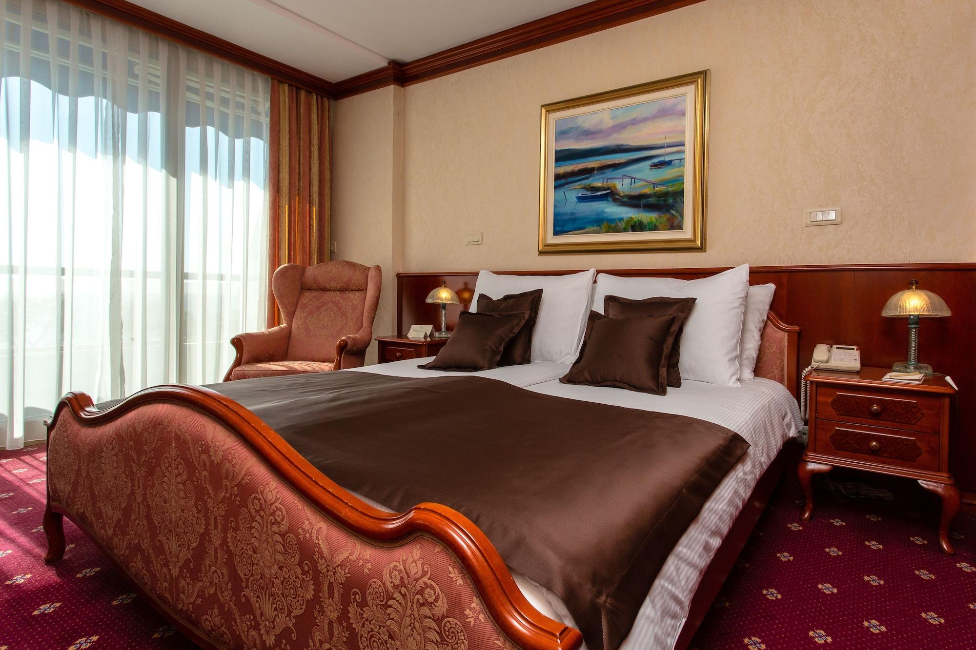 Grand Hotel Bernardin Portorose Esterno foto Suite