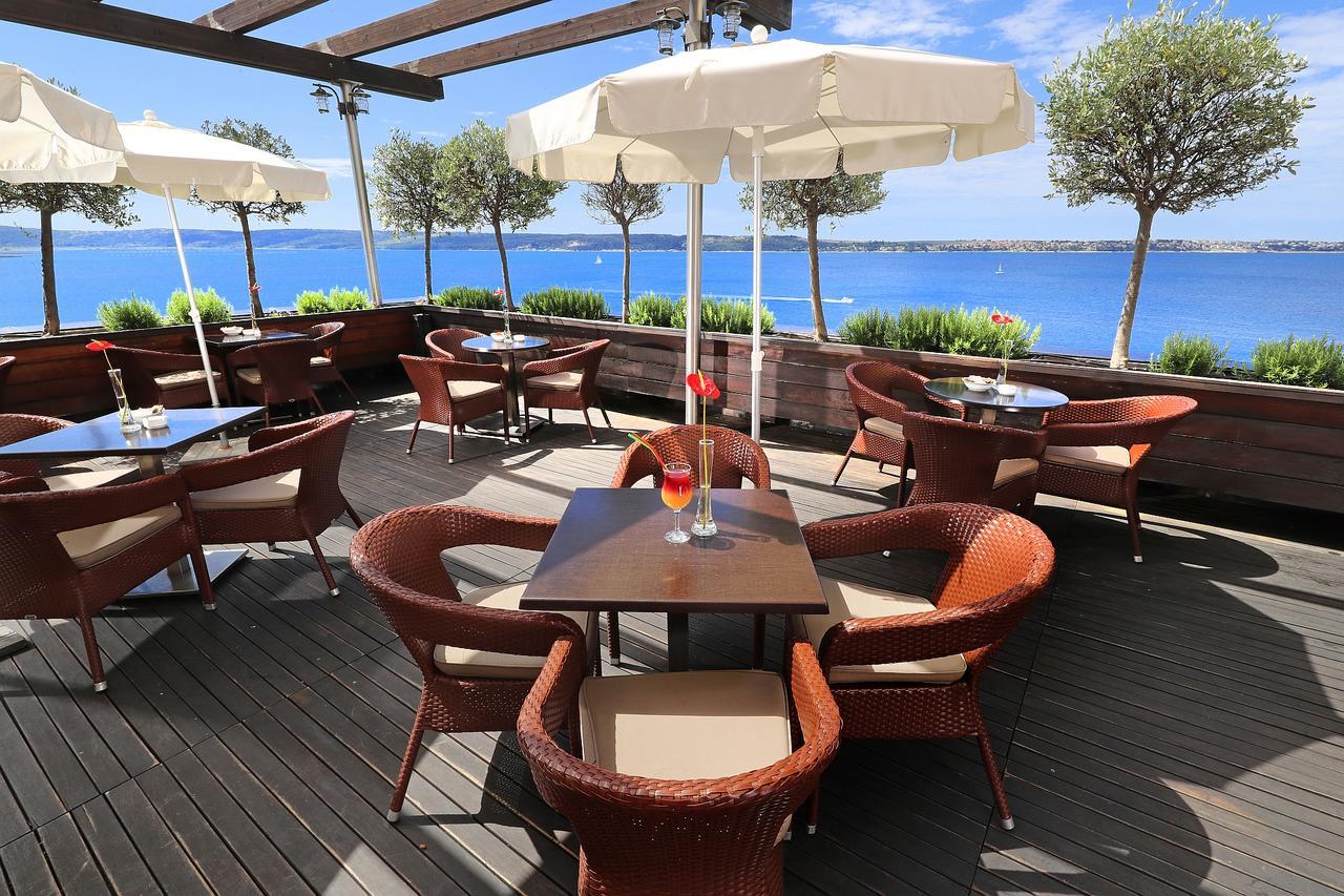 Grand Hotel Bernardin Portorose Esterno foto The Sky Bar
